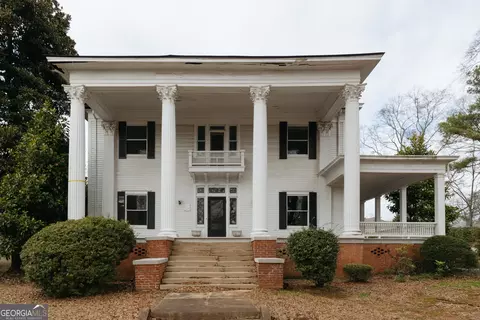 302 W Highland Ave, Monroe, GA 30655