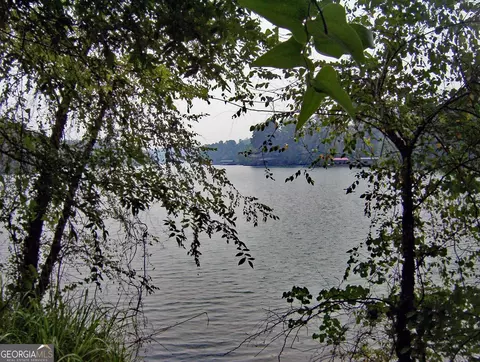 564 Rock Creek Bay Rd, Fair Play, SC 29643