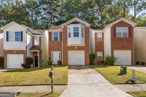 5096 Windsor Forrest Ln, College Park, GA 30349