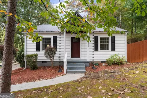 1396 Enota Ave NE, Gainesville, GA 30501
