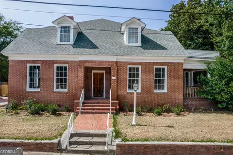 845 Tatnall St, Macon, GA 31201