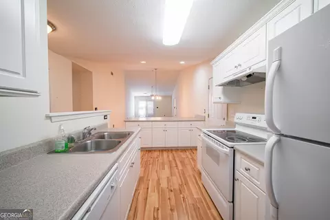 102 Lenox Cir, Lagrange, GA 30241 photo 10