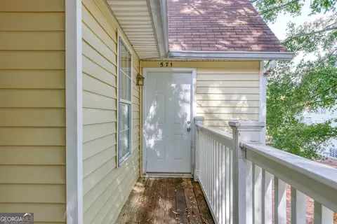 571 Cobblestone Trl, Avondale Estates, GA 30002