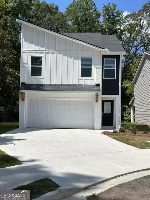 3322 Stonewall Ln #2, College Park, GA 30349