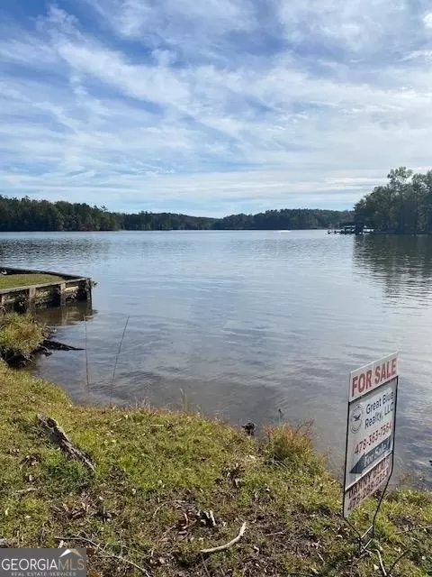 266 S Steel Brg, Eatonton, GA 31024