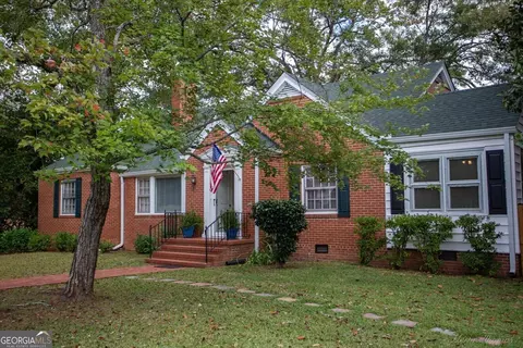 120 Georgia Ave, Barnesville, GA 30204