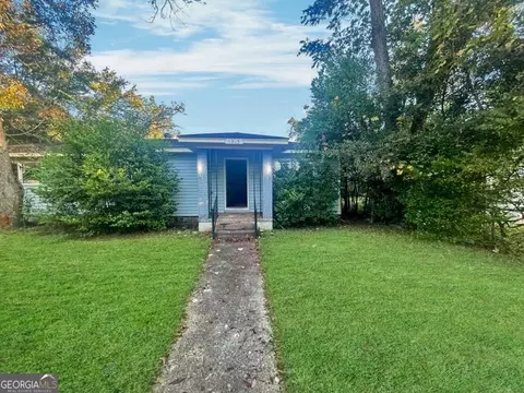 1913 W Broad Ave, Albany, GA 31707