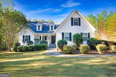 766 Caldwell Rd, Gay, GA 30218