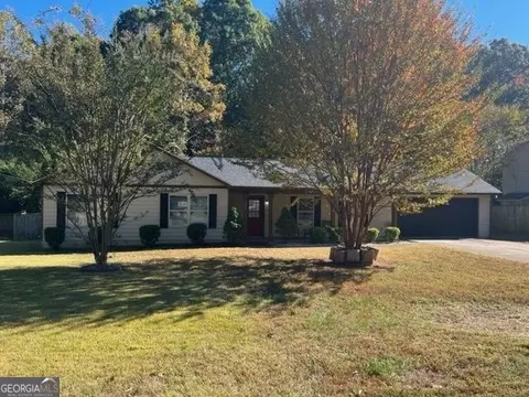 2592 W Regal Ct, Lawrenceville, GA 30044