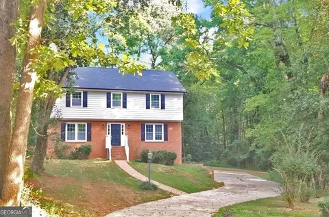1302 Shiloh Trl E, Kennesaw, GA 30144