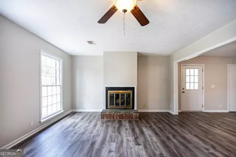 203 Avondale Dr, Lagrange, GA 30241 photo 3