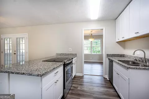 203 Avondale Dr, Lagrange, GA 30241 photo 8