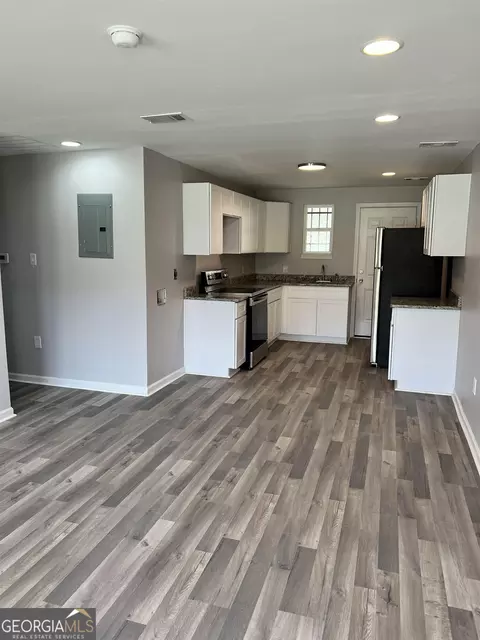 1139 Bowman St, Macon, GA 31217 photo 2