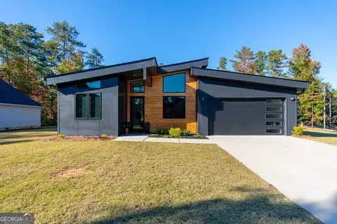 5305 Greenway Dr, Villa Rica, GA 30180