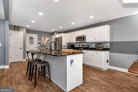 84 Manor Mill Way, Commerce, GA 30529 photo 8