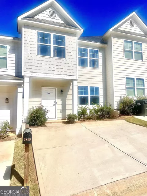 2819 Laurel Ridge Cir, East Point, GA 30344