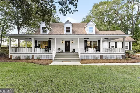 391 Cambridge Cir, Kingsland, GA 31548