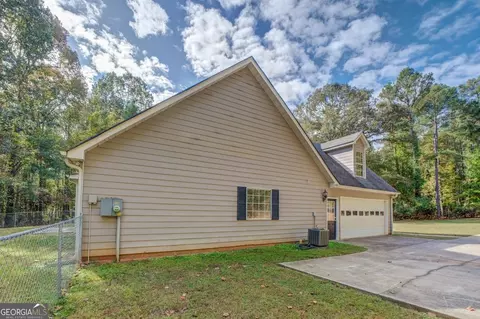 1368 Halls Bridge Rd, Jackson, GA 30233 photo 7
