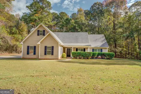 1368 Halls Bridge Rd, Jackson, GA 30233