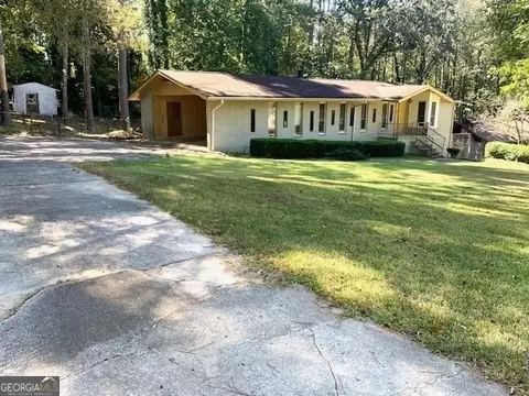 1688 Hebron Ln, Riverdale, GA 30296
