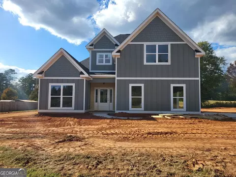 717 Riverside Ests, Lanett, AL 36863