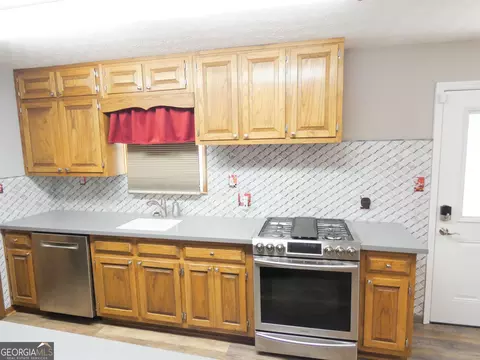 200 Robin Rd, Covington, GA 30016 photo 12