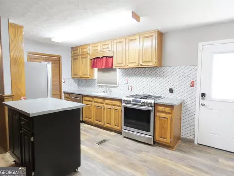 200 Robin Rd, Covington, GA 30016 photo 13