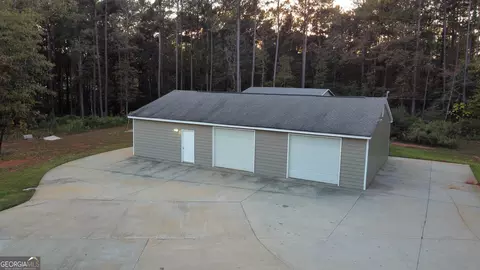 200 Robin Rd, Covington, GA 30016 photo 5