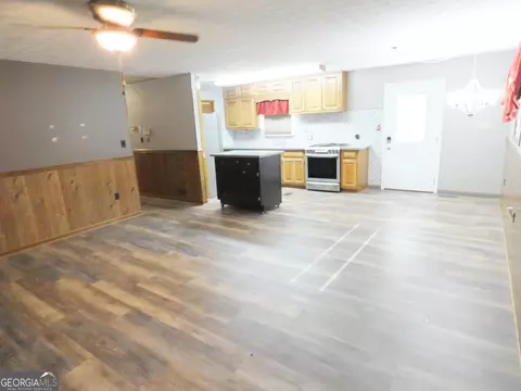 200 Robin Rd, Covington, GA 30016 photo 10