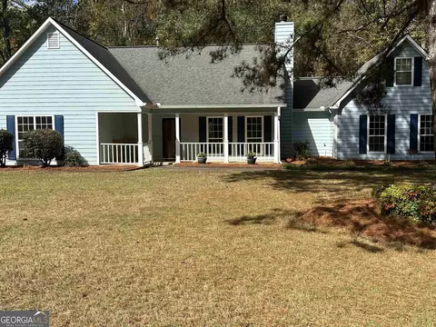 35 Stonemount Ct, Sharpsburg, GA 30277