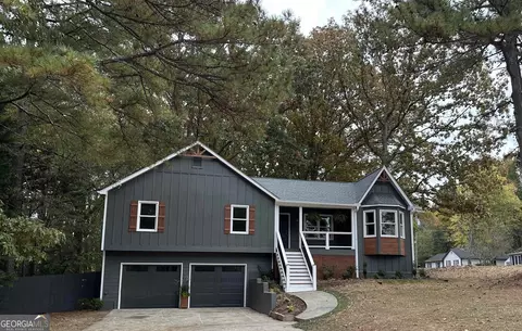 302 N Briar Rdg, Woodstock, GA 30189