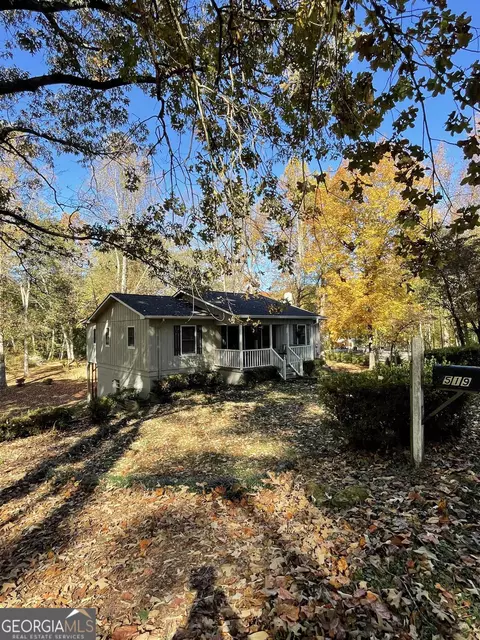 519 Sherwood Dr, Clarkesville, GA 30523