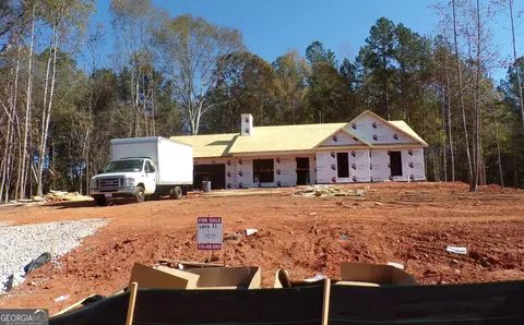 157 Meagan St #83, Statham, GA 30666