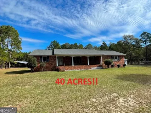 214 Cc Camp Rd, Gordon, GA 31031