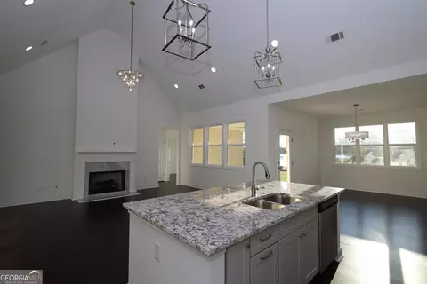 421 Lakeview Way, Lagrange, GA 30240 photo 14