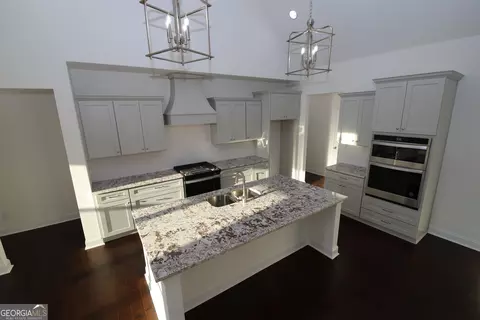 421 Lakeview Way, Lagrange, GA 30240 photo 3