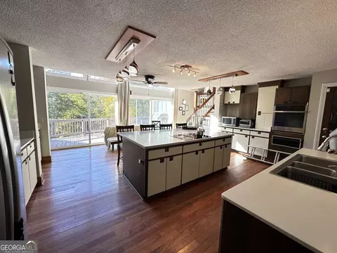 947 Chenocetah Dr, Cornelia, GA 30531 photo 57