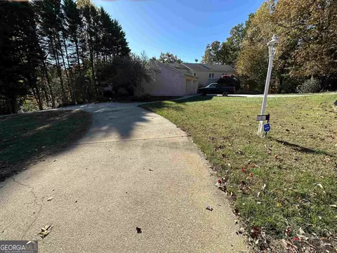 947 Chenocetah Dr, Cornelia, GA 30531 photo 23