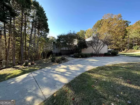947 Chenocetah Dr, Cornelia, GA 30531 photo 20