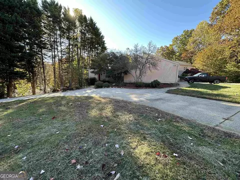 947 Chenocetah Dr, Cornelia, GA 30531 photo 22