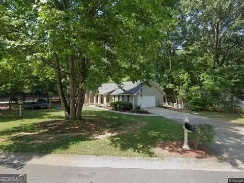 201 Meadow Run, Peachtree City, GA 30269