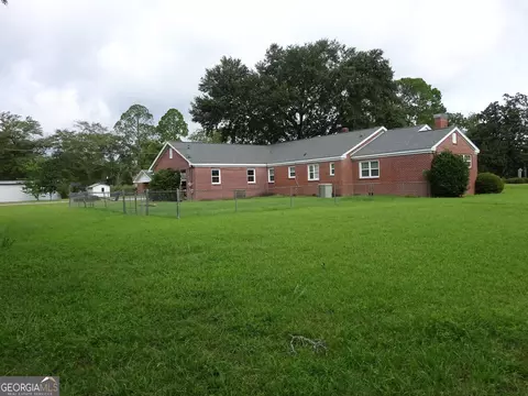 210 W Smith St, Claxton, GA 30417 photo 23