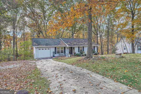 4031 Country Ln, Gainesville, GA 30507