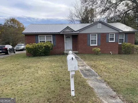 1401 S 5th St, Lanett, AL 36863