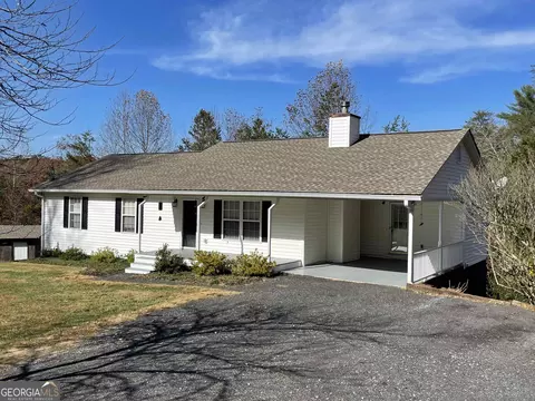 1542 Jennys Cove Rd, Cleveland, GA 30528