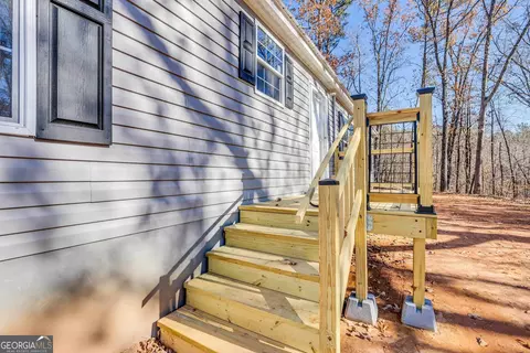 97 Vale Rd, Toccoa, GA 30577 photo 11