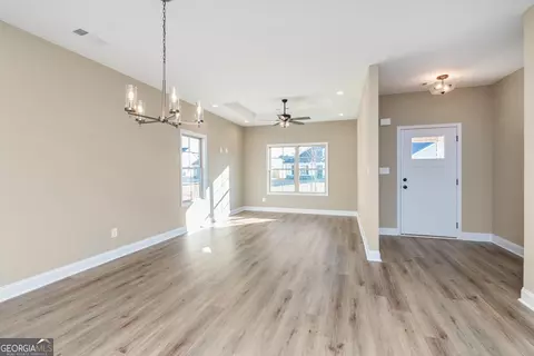 125 Red Tail Cir, Byron, GA 31008 photo 5