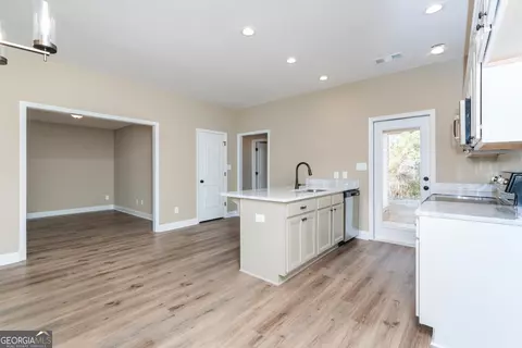 125 Red Tail Cir, Byron, GA 31008 photo 9