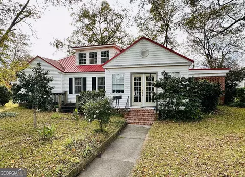221 N Street St SW, Thomaston, GA 30286