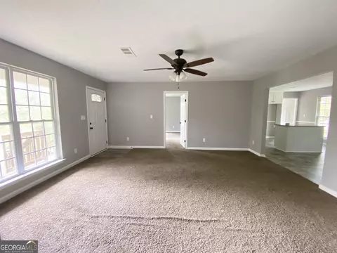 696 Rock Mills Rd, Lagrange, GA 30240 photo 2
